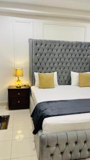 2 BED ROOM APPARTMENT RAZIA COMPLEX ISLAMABAd - Islamabad - 2