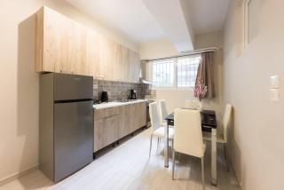 Koukaki Comfort - Modern 2BR near Acropolis by ΜΡS - Atenas - 5