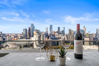 Docklands Skyline Apartments by Luma Signature - 8