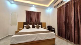 Skyline Hotel - Ayodhya - 4
