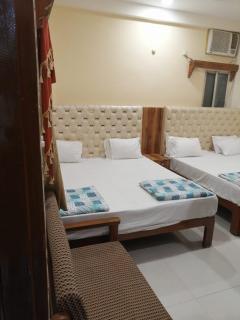 Hotel Pleasure Landmark - Ujjain - 3
