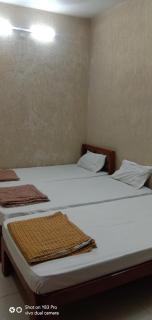 Hotel Pleasure Landmark - Ujjain - 2