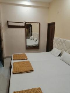 Hotel Pleasure Landmark - Ujjain - 7