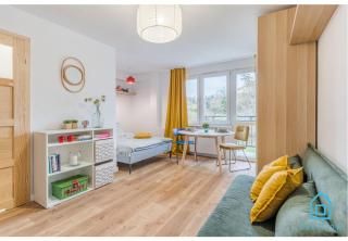 Retro Apartment - 12 Min to Old Town Gdańsk,PKP & Shopping Mall - Danzig - 0