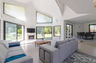 LA BOUSSOLE- Wifi - Parking - Jardin - 8