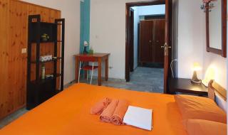 Private room with ensuite bathroom - Retimno - 8
