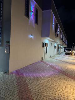 Golden Hits Hotel and Suites - Lagos - 5