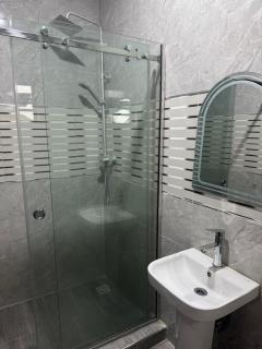 Golden Hits Hotel and Suites - Lagos - 3