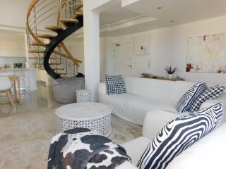 Penthouse Strand - 9