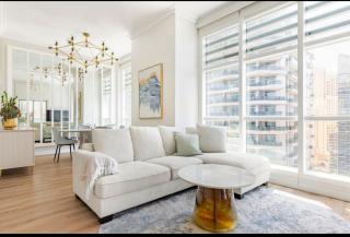 Stylish Marina View Apartment in the Heart of Dubai Marina - 4