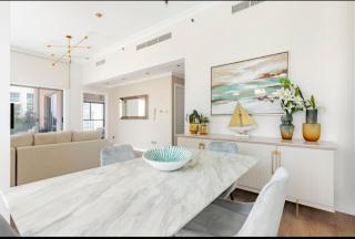 Stylish Marina View Apartment in the Heart of Dubai Marina - 2