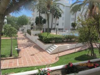 TORREMOLINOS Carihuela BEACH RESORT - Torremolinos - 8