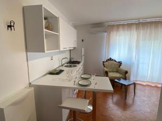 Piccolo appartamento nel centro storico di Montauro - 4