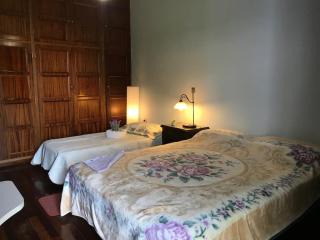 Entire Stylish House nexttothesea #3 bedroom - Mytilene - 0
