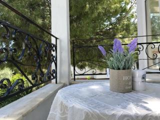 Entire Stylish House nexttothesea #3 bedroom - Mytilene - 8