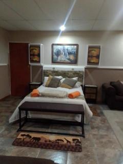 Estancia Overnight Accommodation - Johannesburg - 8