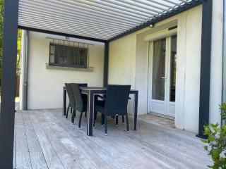 Villa bourgeoise avec piscine et salle de sport - 5