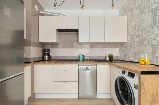 Spacious Apartment with Parking and Terrace in Puck by Noclegi Renters - Puck - 8