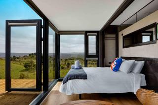Sky Ship 1 - Luxury Off-Grid Eco Accommodation - Cape Otway - 7