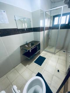 STUDIO MEUBLÉ avec ASCENSEUR - Lomé - 4