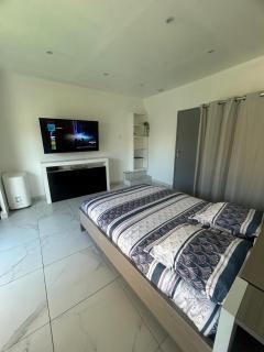 Studio en bas de villa - Arles - 7
