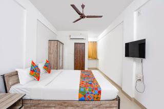 FabHotel Relax - Gandhinagar - 2