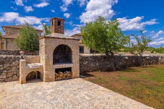 Holiday house CASA DI BRONZO with private pool - Vrh - 1