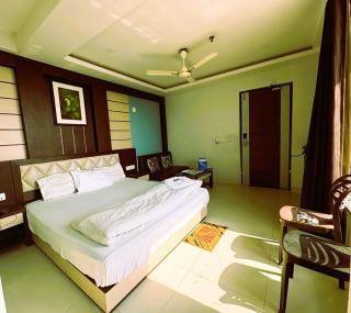 Hotel Big Boss,New Digha 150M from the Beach With AC and Non Room - Digha - 9