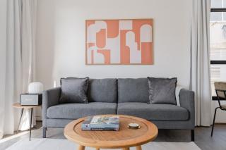 Blueground at Old North, New Building, Balcony - 9