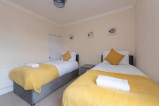 Lovely 2 Bed House in Grays 4 Separate Beds - Grays Thurrock - 5