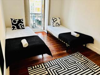 Top standard rooms Marques de Pombal, central Lisbon - Lisboa - 1