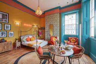 The Gold Penny studio apartment at The Bank of England - 0