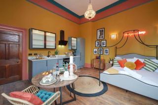 The Gold Penny studio apartment at The Bank of England - Bristol - 3