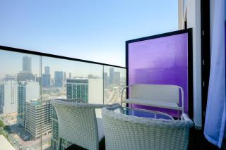 Bright 1BR in Binghatti House, Prime Location - 3