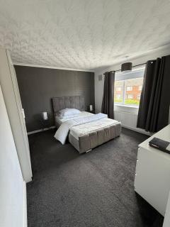 Braemar House - 3 Bedroom, Sleeps 5 - Stockton-on-Tees - 1