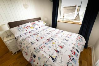 8 St Marys Court Tenby - 5