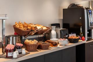ACE Hôtel Travel Fabrègues - A9 Montpellier Sud - Fabrègues - 1