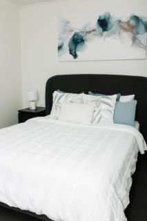 Little Luxe Retreat - Findon - 8