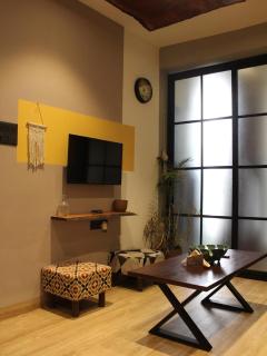 Hostique Chic Studio Apartment in Saket Indore - Indore - 0