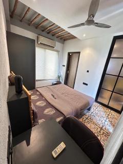 Hostique Chic Studio Apartment in Saket Indore - Indore - 8