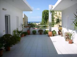 AMZ Apartments - Kato Gouves - 8