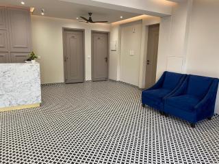 Raahgir Suites - Noida - 7