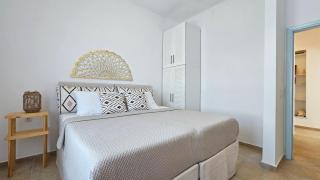 Milos AquaBliss Beachfront Villas - Pollonia - 5