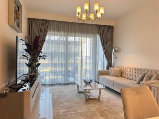 Elegant and Stylish 1BR, Grand Blue - 5