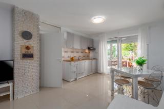 Modern apartment Zen with private garden - Poreč - 1