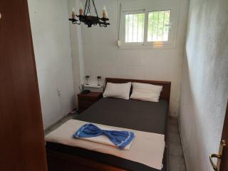 Your IDEAL Greek family place - 3