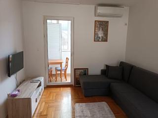 A bedroom apartment for four people - Kravlja - 9