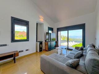 Large Villa with Pool & Mountain Views - Maçanet de la Selva - 7