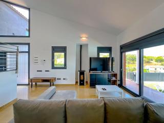 Large Villa with Pool & Mountain Views - Maçanet de la Selva - 6