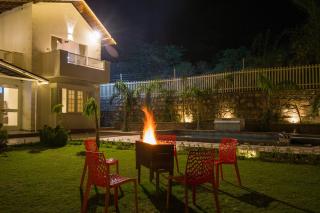 Alaya Stays Ramgarh Colonial-Style 2-BHK Villa Amidst the Hills with Private Pool & Garden - 6